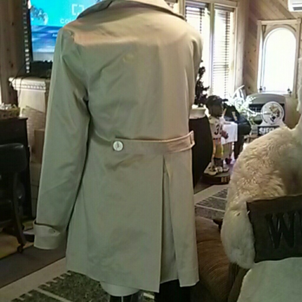 Asa - Picture 2 of 2